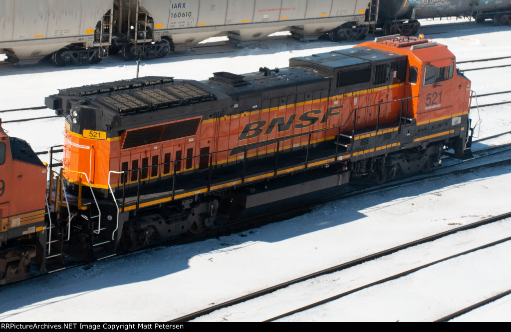 BNSF 521